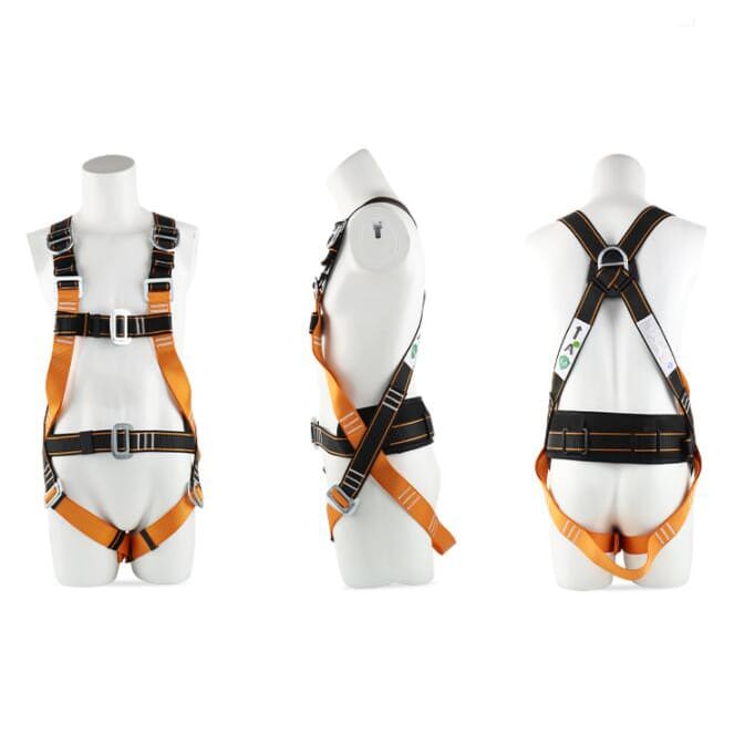 A Quick Guide to Roof Safety Harness Use