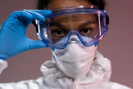Understanding the Safety Standards for Goggles and Glasses
