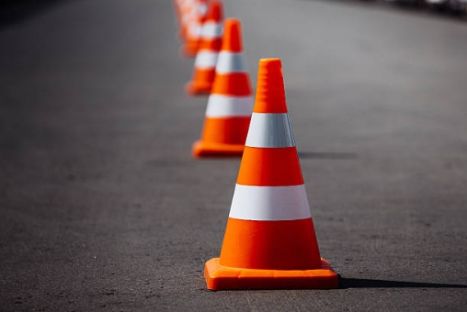 Traffic Cone Materials Explained: PVC vs. PE vs. Rubber